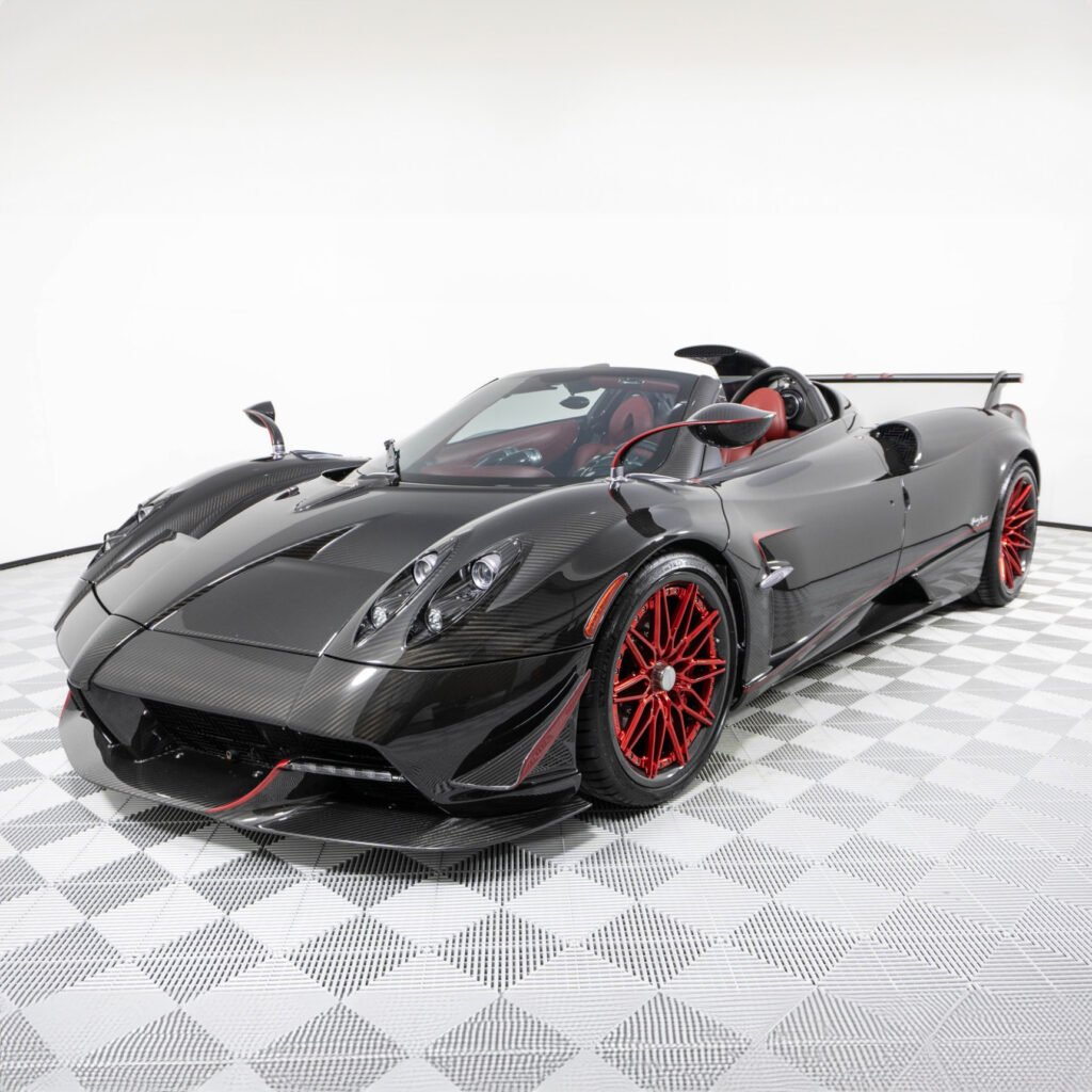 El increíble Pagani Huayra Roadster 2017: Un derroche de lujo y potencia